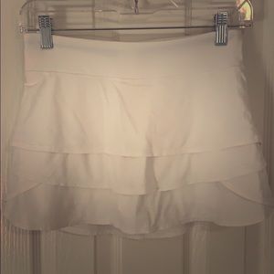 ATHLETA Girl white skirt. L/12